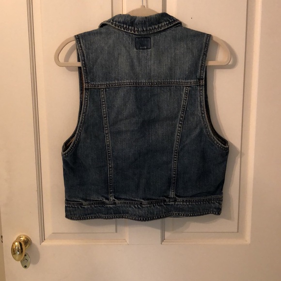 NWT American Eagle Denim Button-up Vest - Picture 3 of 4